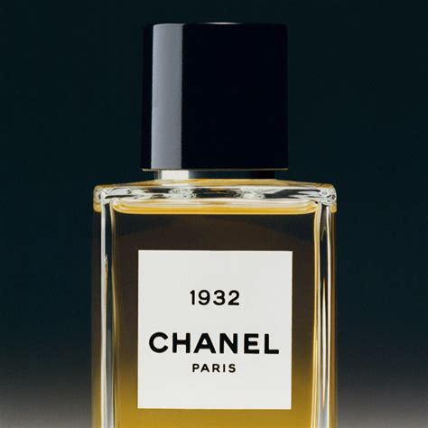 chanel 1932 perfume review|Chanel no colour 1932.